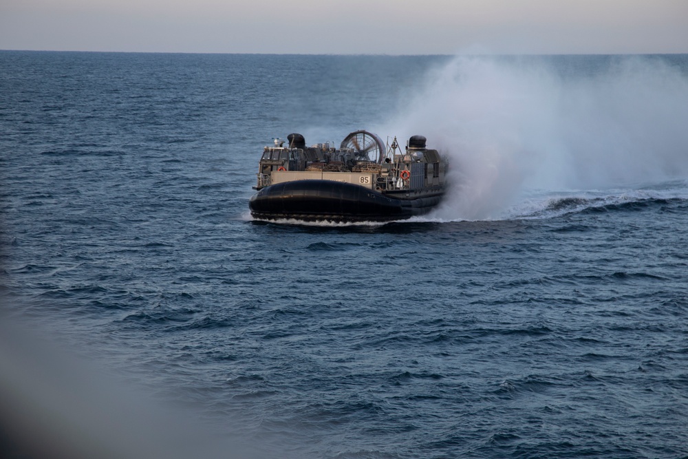 LCAC onload