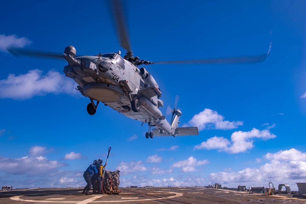 USS Spruance conducts vertical replenishment