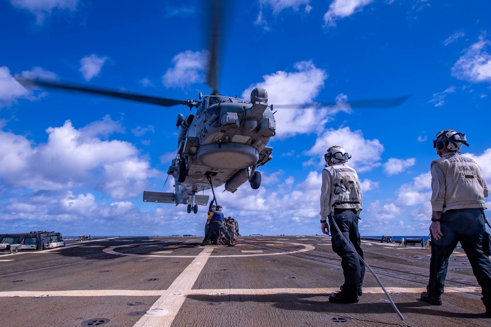 USS Spruance conducts vertical replenishment