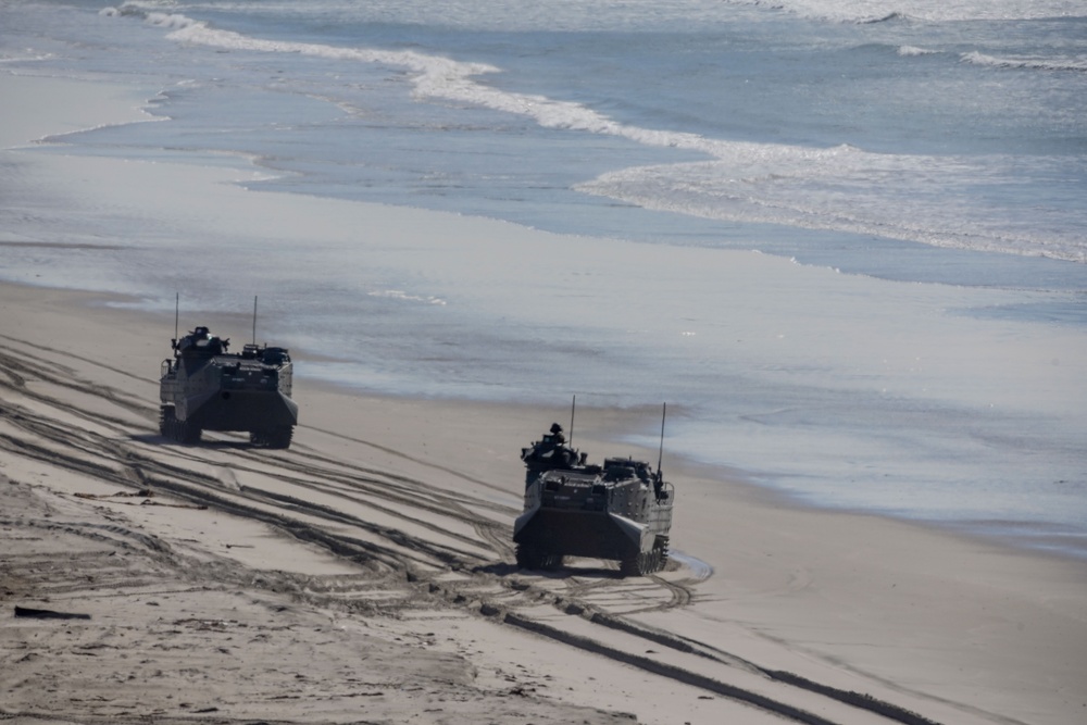 Iron Fist 2022: 3rd Assault Amphibian Battalion conduct amphibious assault alongside Japan Ground Self-Defense Force soldiers