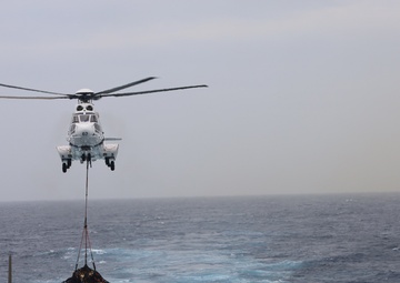 USS Michael Murphy stocks up in the South China Sea