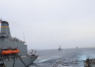 USS Michael Murphy stocks up in the South China Sea