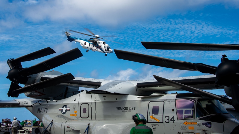 USS Carl Vinson (CVN 70) Participates in Replenishment-At-Sea with USNS Matthew Perry (T-AKE 9)