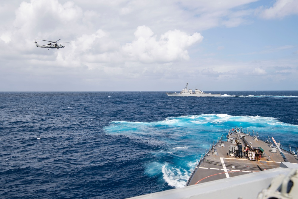 USS Dewey Conducts VI Drill with USS Benfold