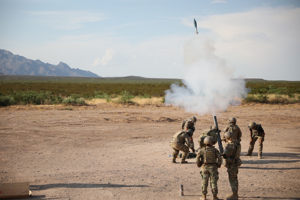 5th SFG trains with 1st AD