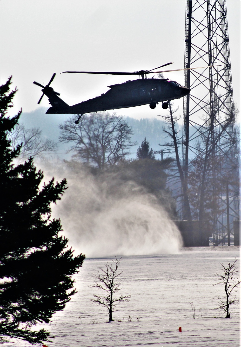 Wisconsin National Guard’s 1st Battalion, 147th Aviation Regiment operates Black Hawks at Fort McCoy