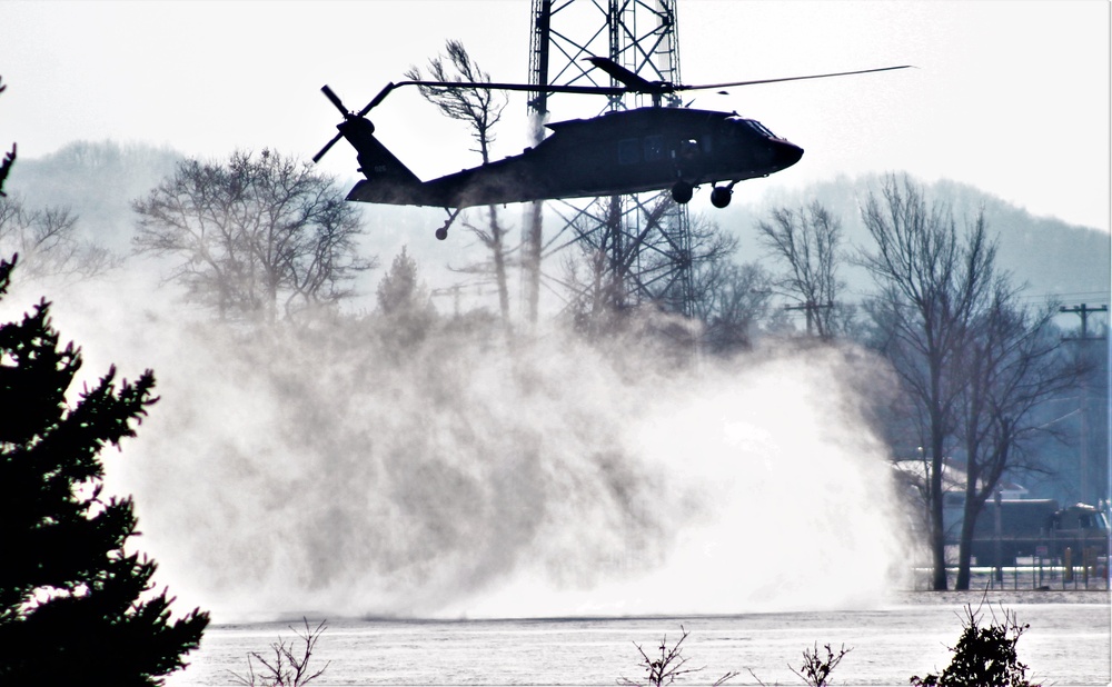 Wisconsin National Guard’s 1st Battalion, 147th Aviation Regiment operates Black Hawks at Fort McCoy