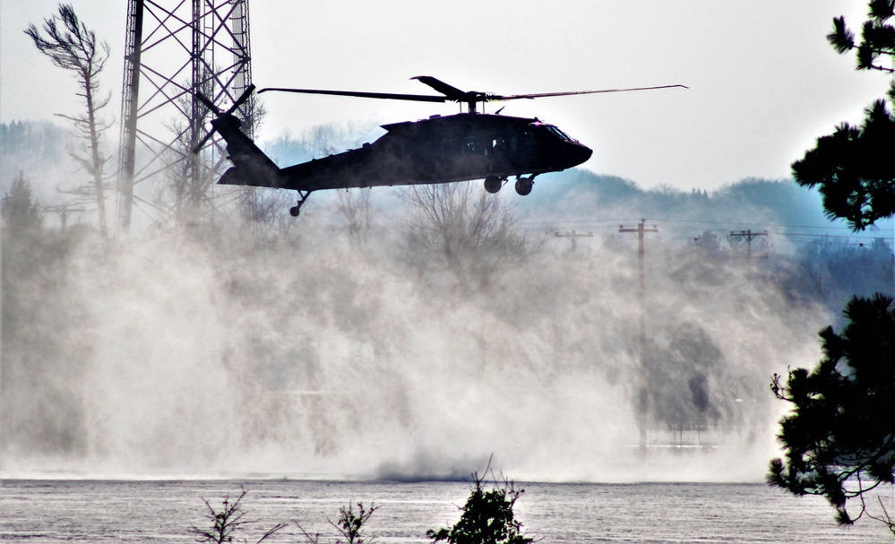 Wisconsin National Guard’s 1st Battalion, 147th Aviation Regiment operates Black Hawks at Fort McCoy