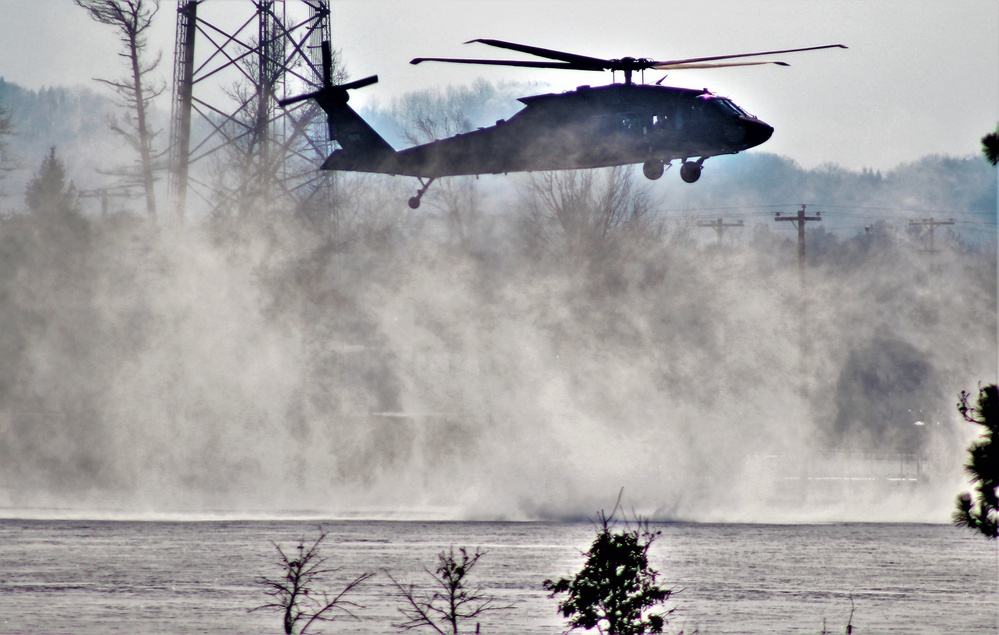 Wisconsin National Guard’s 1st Battalion, 147th Aviation Regiment operates Black Hawks at Fort McCoy