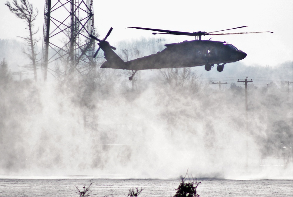 Wisconsin National Guard’s 1st Battalion, 147th Aviation Regiment operates Black Hawks at Fort McCoy