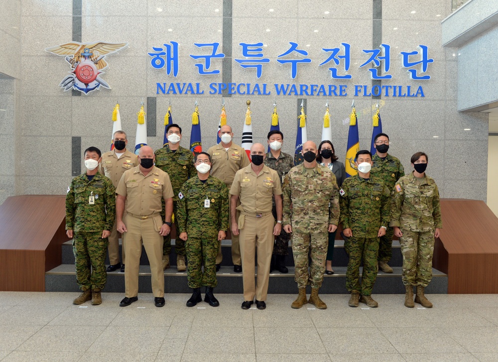 Naval Special Warfare Commander Visits Korean Naval Special Warfare Flotilla