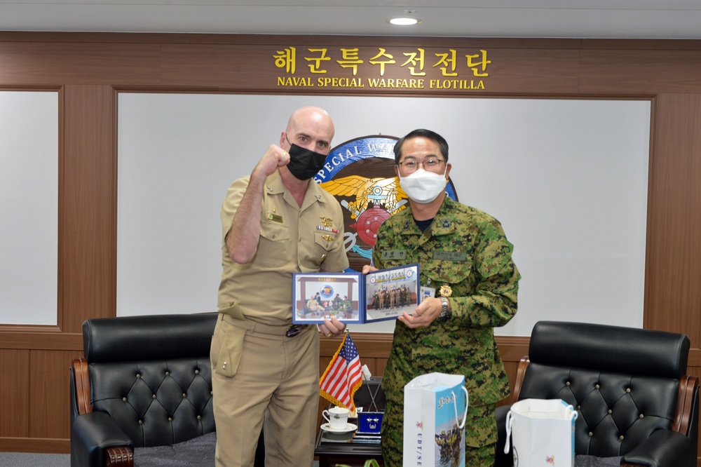 Naval Special Warfare Commander Visits Korean Naval Special Warfare Flotilla