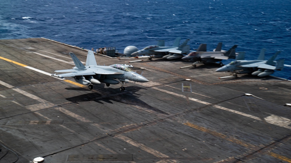 USS Carl Vinson (CVN 70) Conducts Flight Operations in Philippine Sea