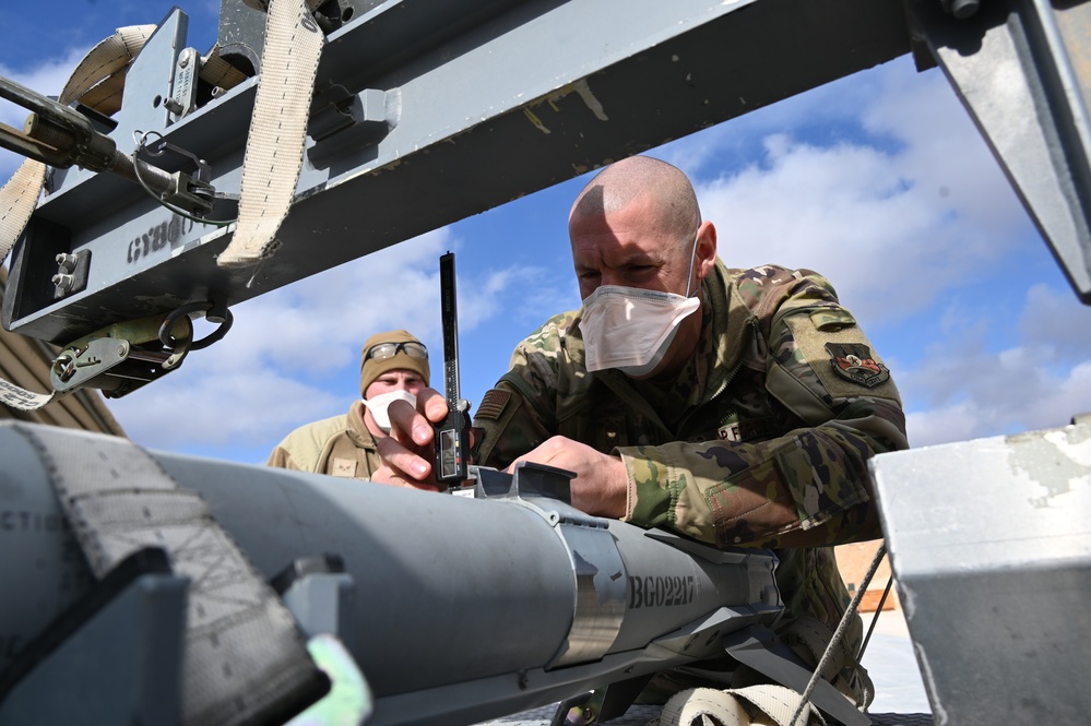 332nd AEW Ammo flight AIM(-9X) high