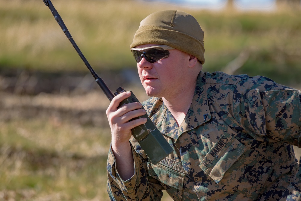 U.S. Marines and Sailors with 1st Marine Division conduct Combat Operations Center operations during Steel Knight 22