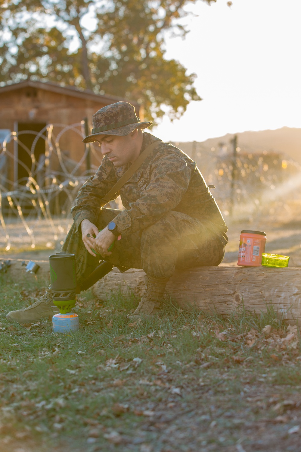 U.S. Marines and Sailors with 1st Marine Division conduct Combat Operations Center operations during Steel Knight 22