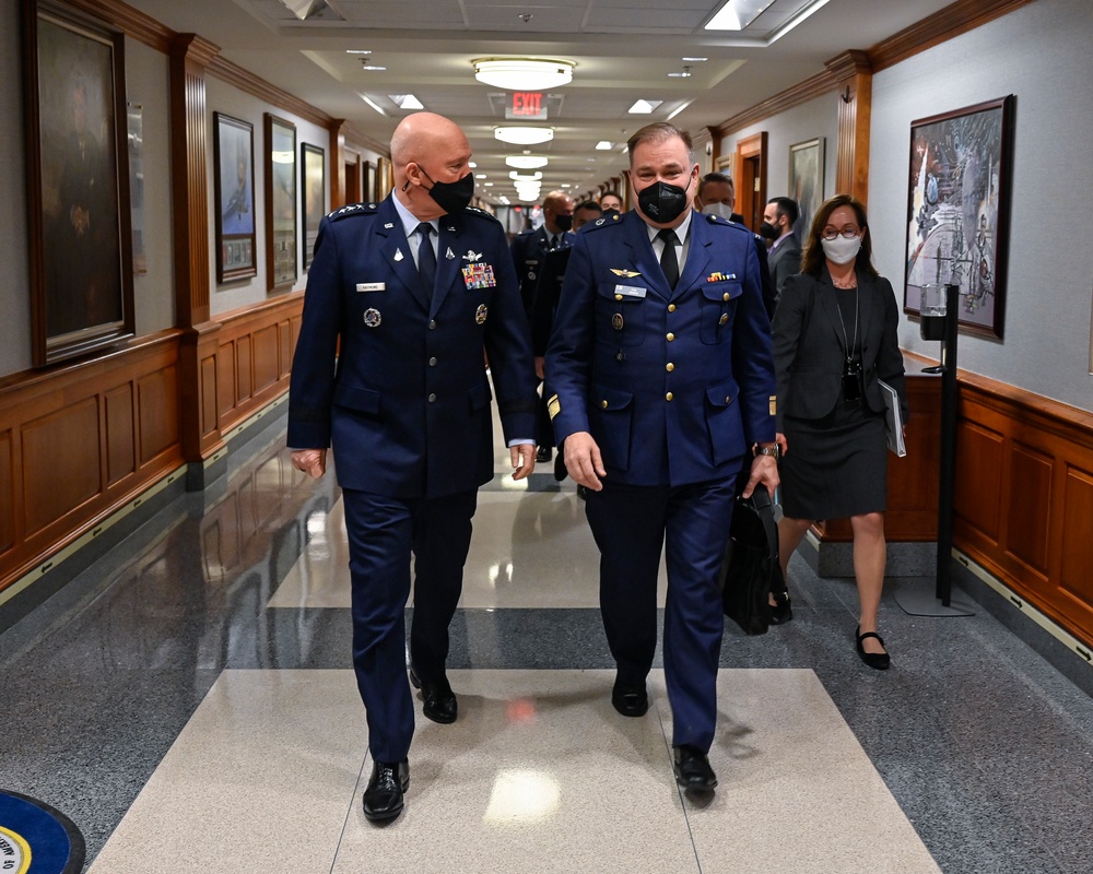 CSO Raymond meets Finnish Maj. Gen. Jokinen