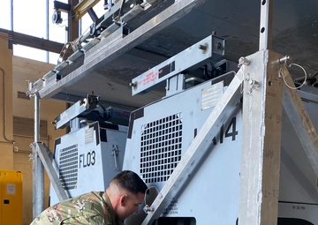 Wing tests innovative cargo stacking system