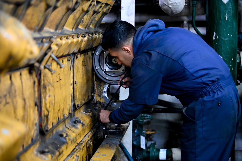 Coast Guard MK3s Build Engine on Cutter