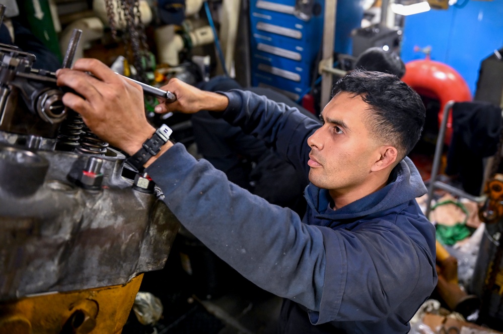 Coast Guard MK3s Build Engine on Cutter