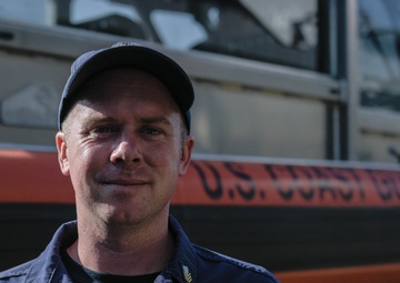 Members from U.S. Coast Guard Station Memphis