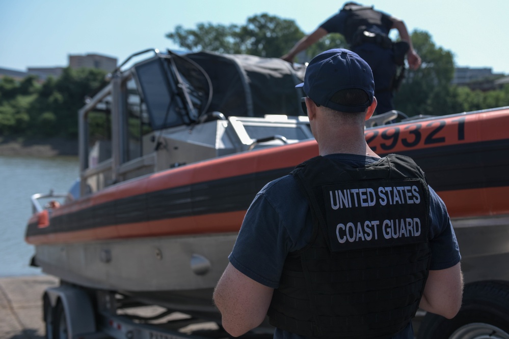 Members from U.S. Coast Guard Station Memphis