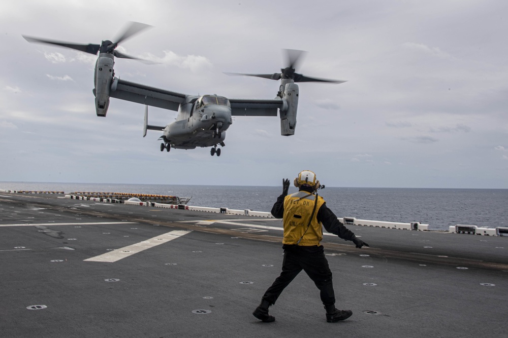 DVIDS - Images - USS America Conducts Flight Ops [Image 1 of 8]