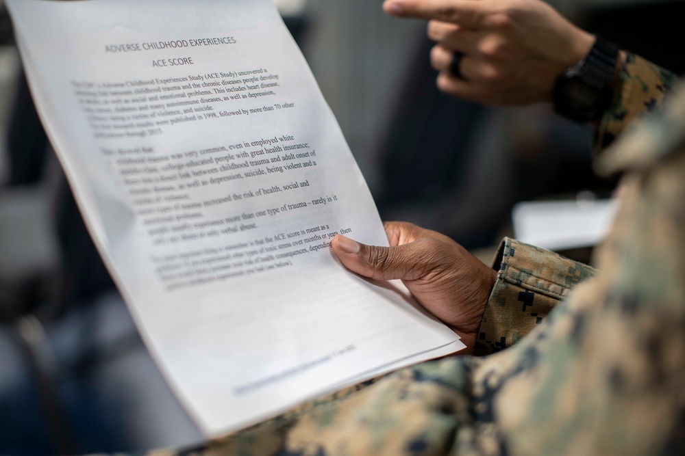 The 11th command element chaplain teaches an emotional attachment class aboard USS Essex (LHD 2)