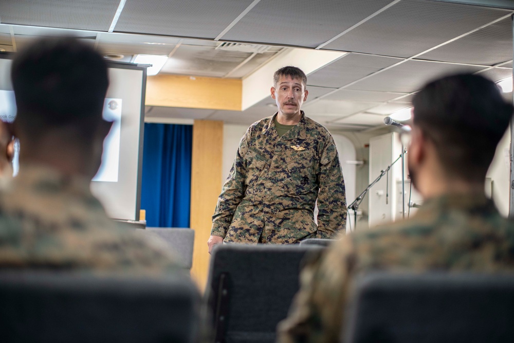 The 11th command element chaplain teaches an emotional attachment class aboard USS Essex (LHD 2)