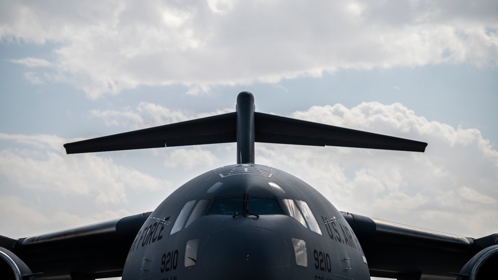 816th EAS tranports U.S. Army M2A3 Bradley