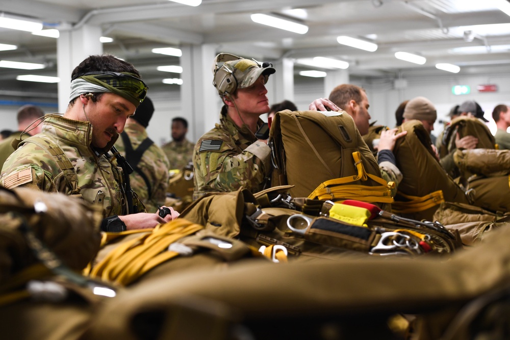 57th RQS jump training