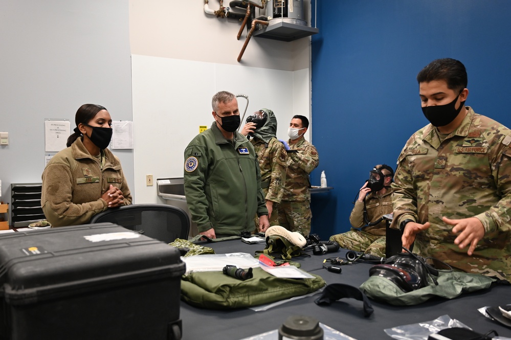 552nd ACW puts readiness on display for Fifteenth Air Force commander