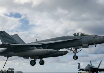 Abraham Lincoln conducts flight operations