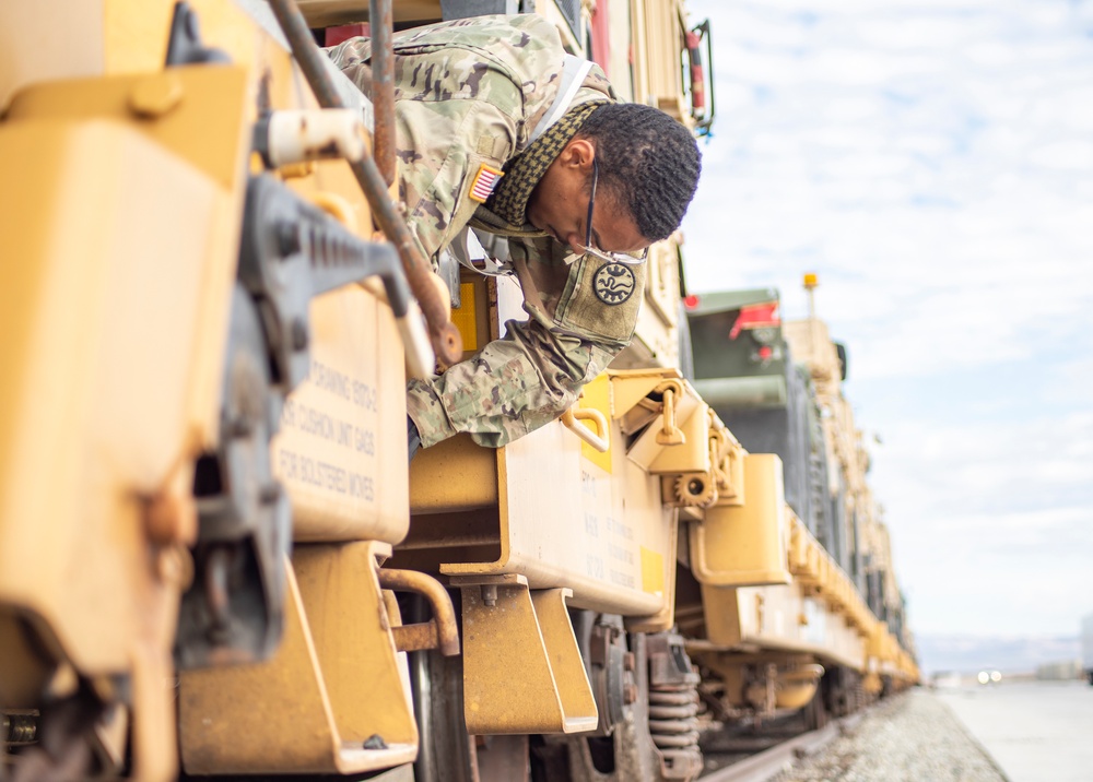 Idaho Army National Guard conducts railhead operations for upcoming deployment