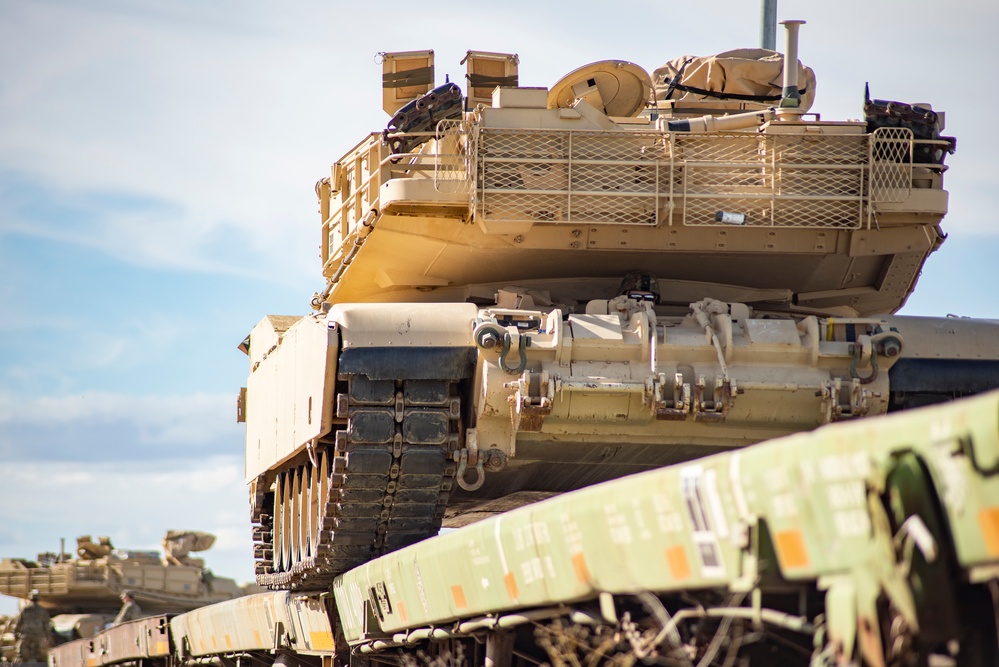 Idaho Army National Guard conducts railhead operations for upcoming deployment