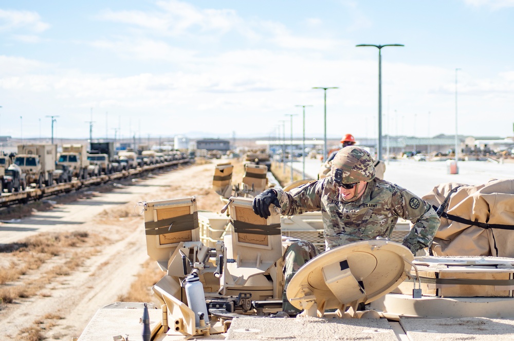 Idaho Army National Guard conducts railhead operations for upcoming deployment