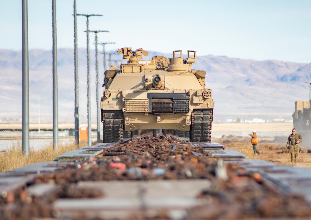 Idaho Army National Guard conducts railhead operations for upcoming deployment