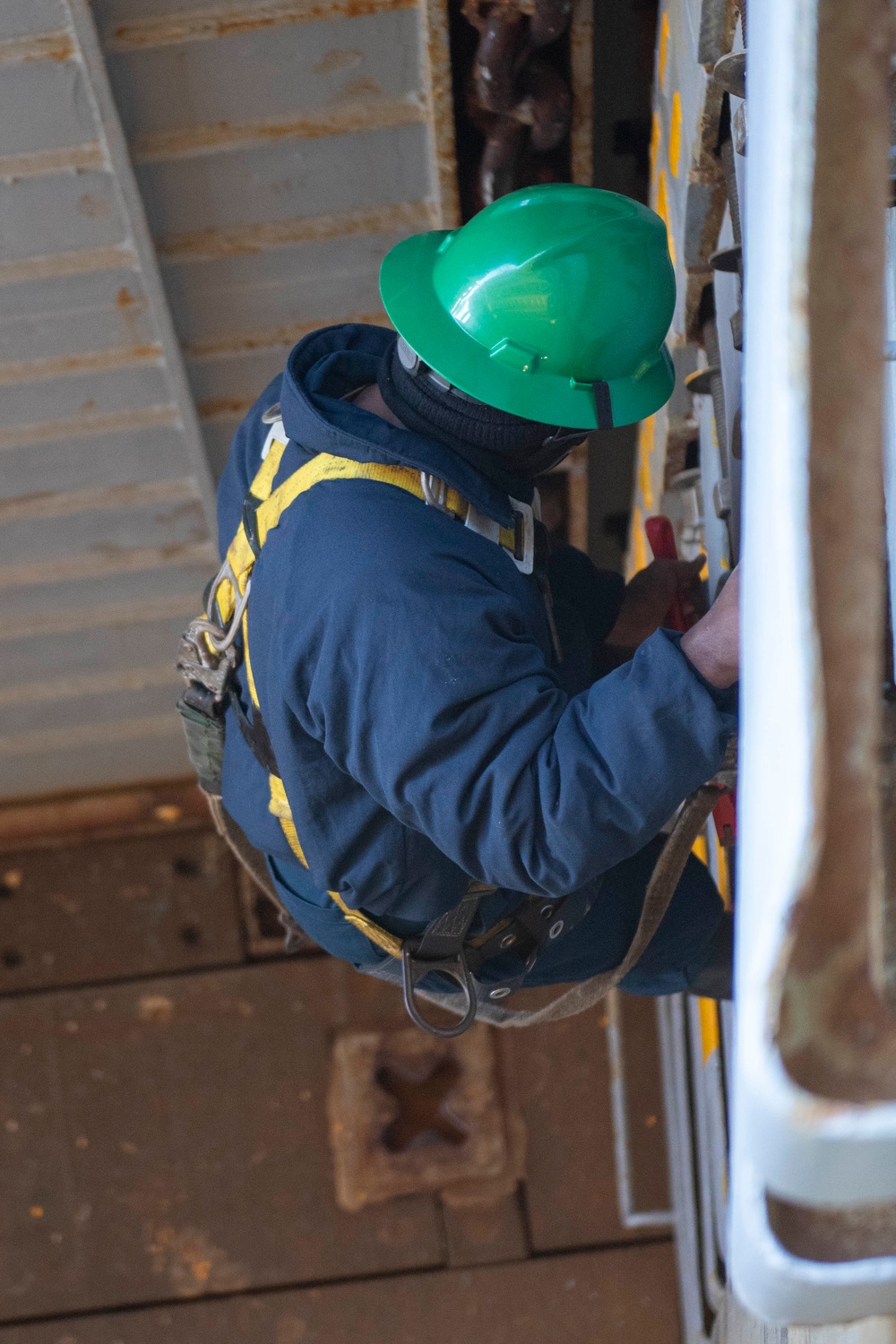 Boatswain's Mate opens gate