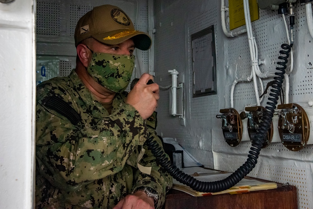 USS Frank Cable Receives USS Arizona Superstructure Relic