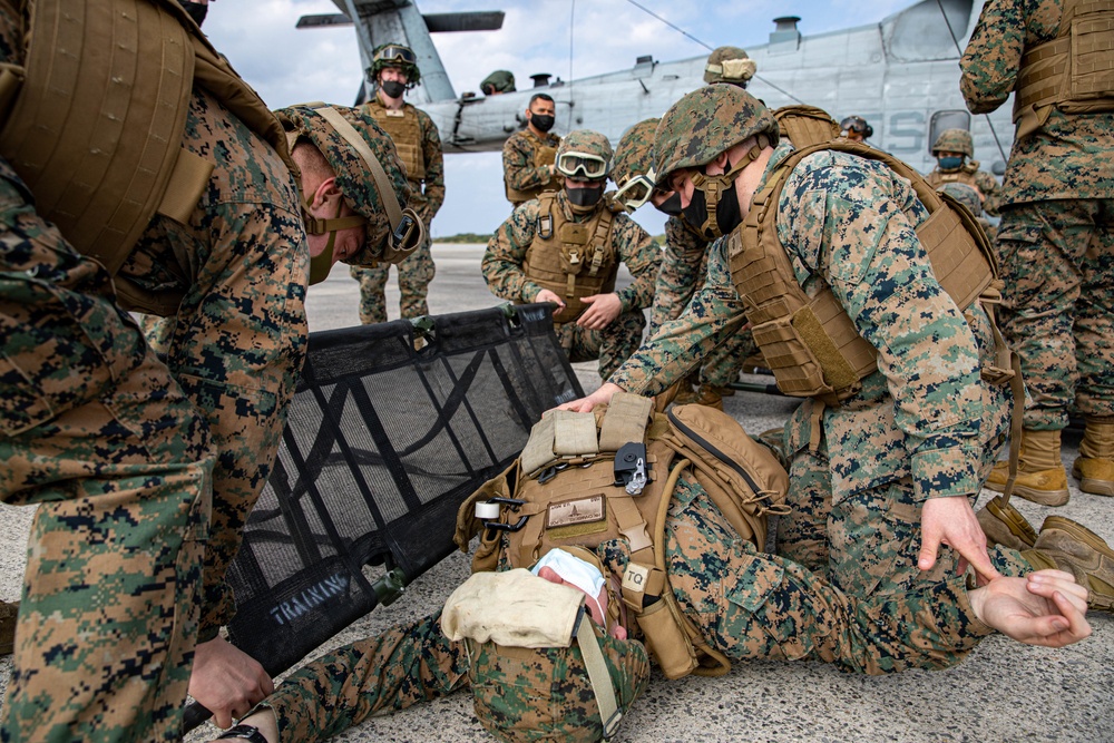 DVIDS - Images - Marines with Combat Logistics Regiment 37 conduct air ...