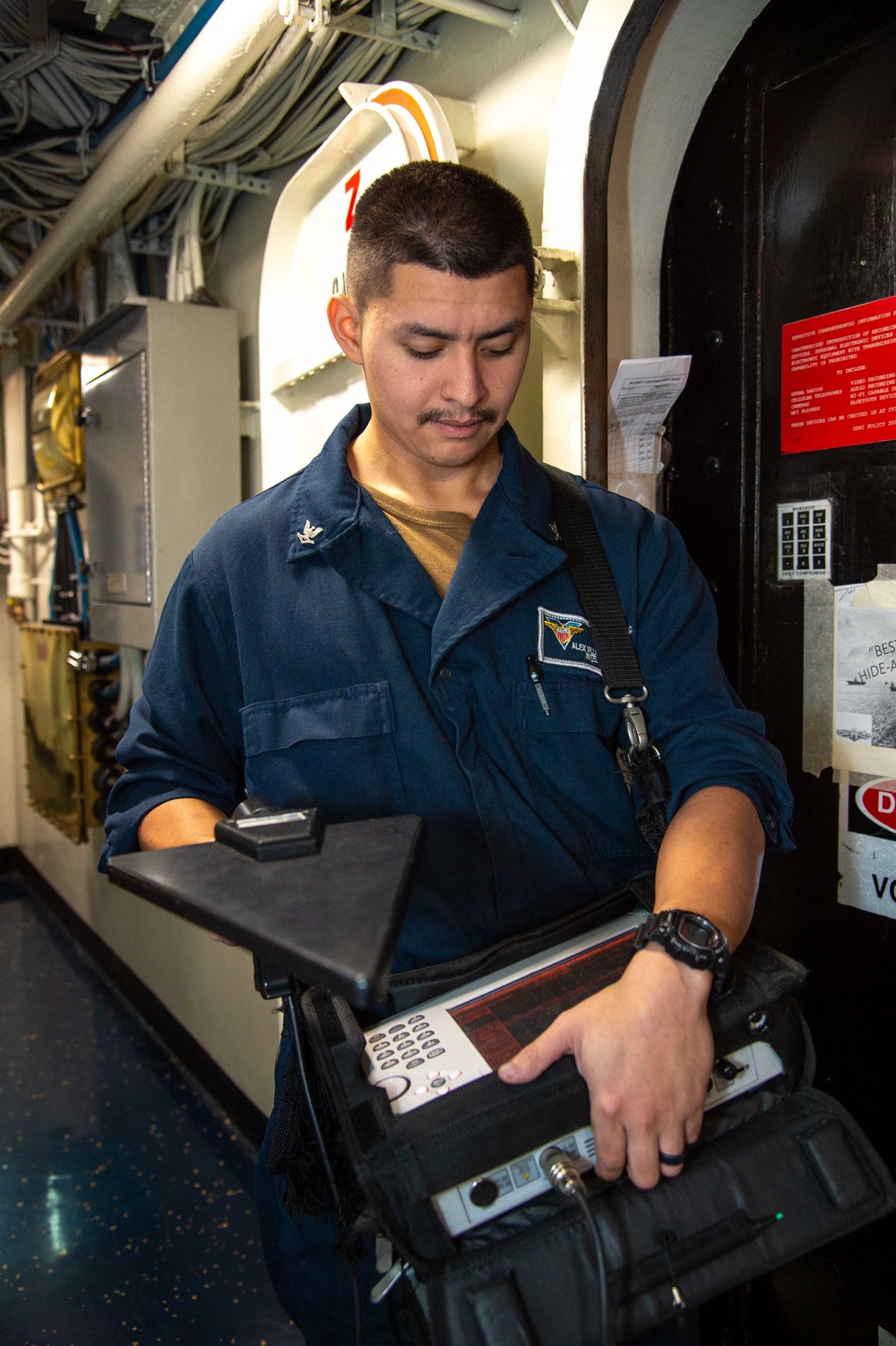 USS Carl Vinson (CVN 70) Sailors Operate a Spectrum Analyzer