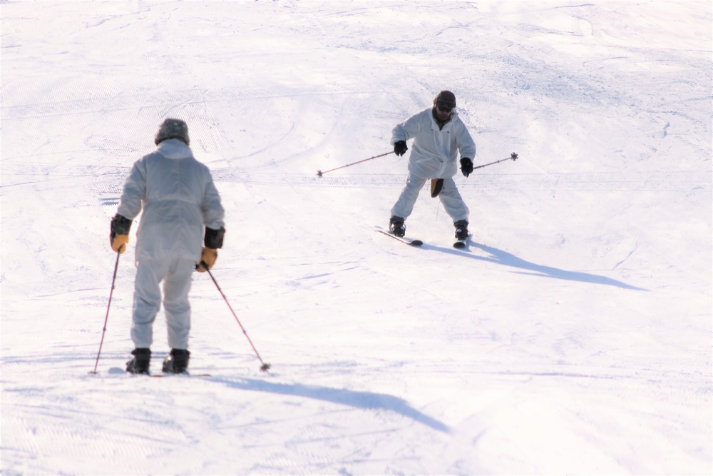 CWOC students complete skiing familiarization during training at Fort McCoy