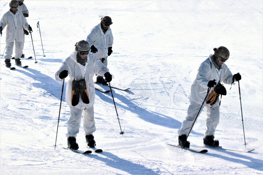 CWOC students complete skiing familiarization during training at Fort McCoy