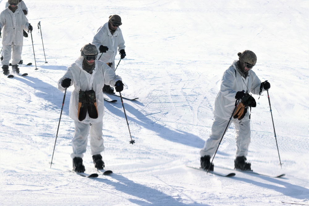 CWOC students complete skiing familiarization during training at Fort McCoy