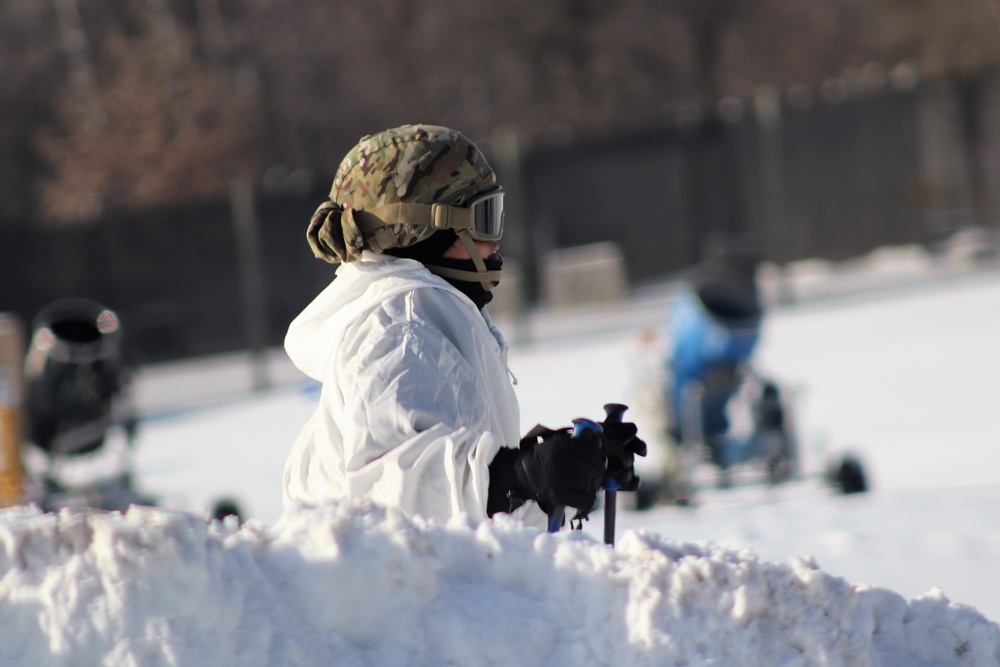 CWOC students complete skiing familiarization during training at Fort McCoy