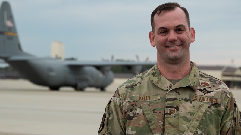 Airman Relieved that Others can Ask and Tell (Story by: Lori Dean)