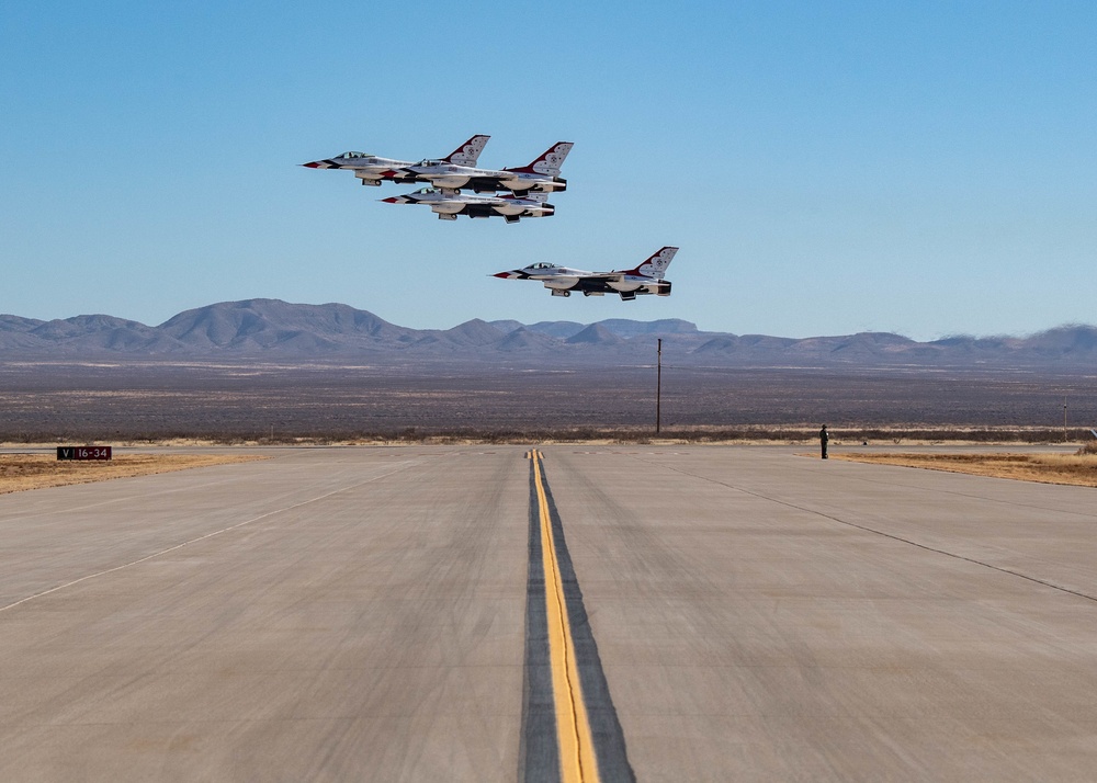 Air Force Thunderbirds Wrap Up the First Half of Winter Training