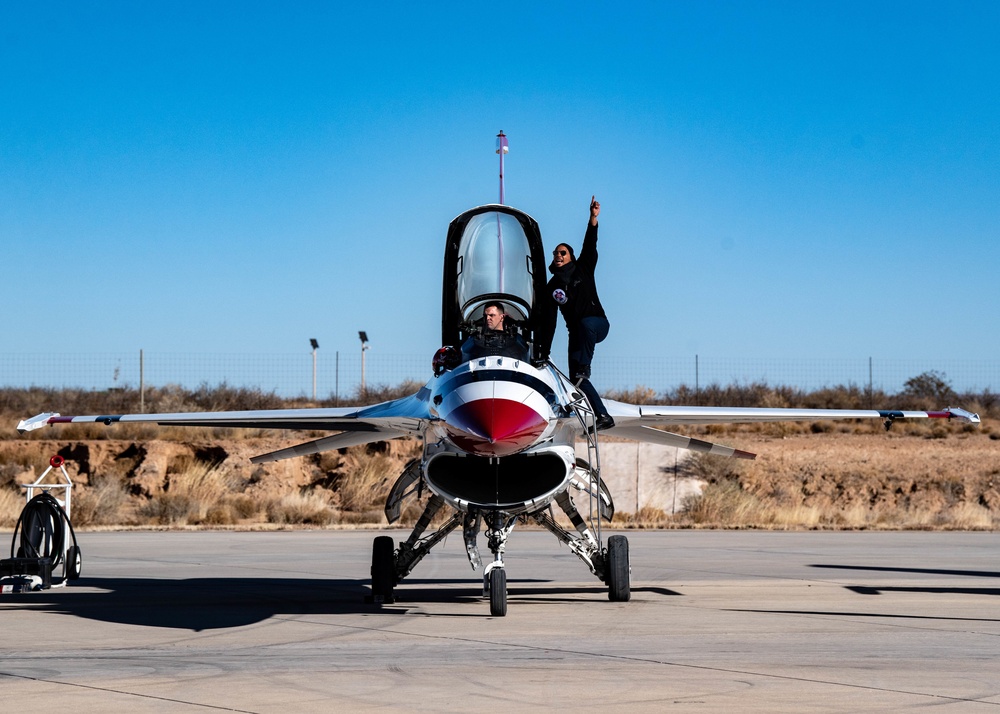 Air Force Thunderbirds Wrap Up the First Half of Winter Training