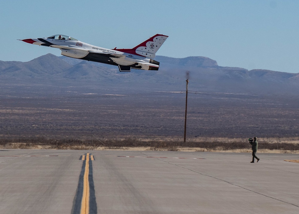 Air Force Thunderbirds Wrap Up the First Half of Winter Training