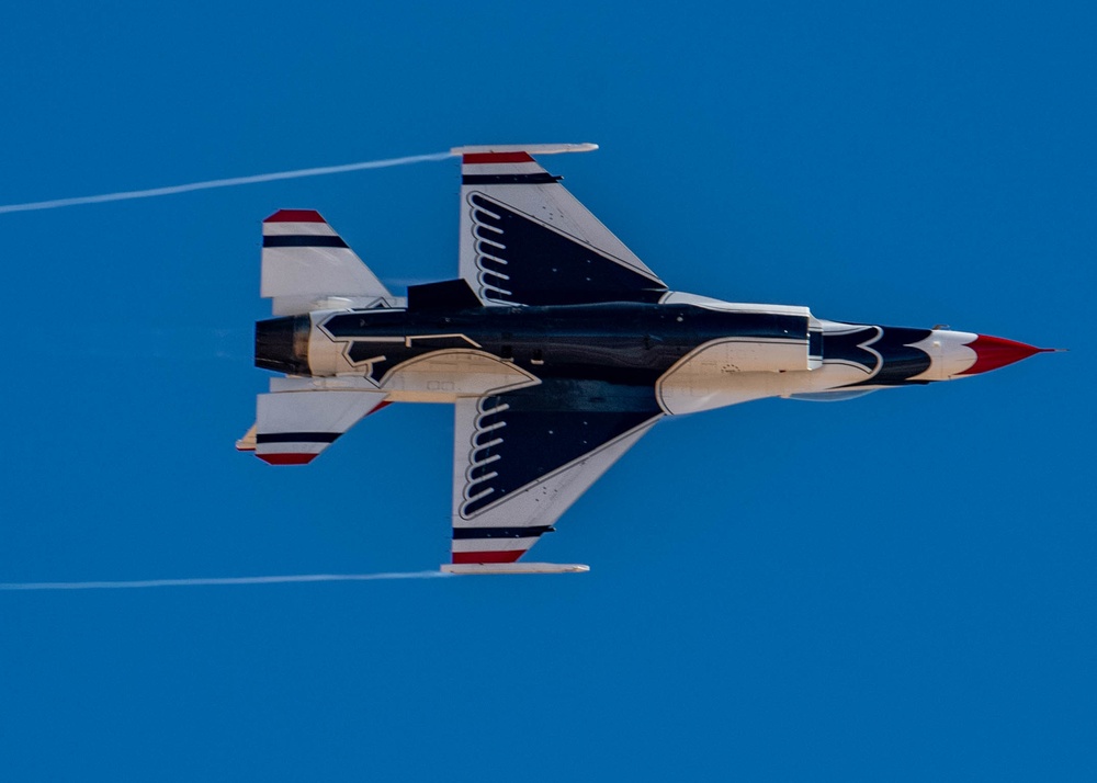 Air Force Thunderbirds Wrap Up the First Half of Winter Training